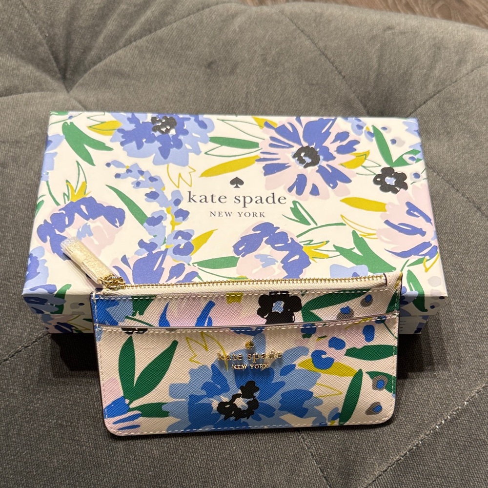 NEW Kate Spade Floral Wallet